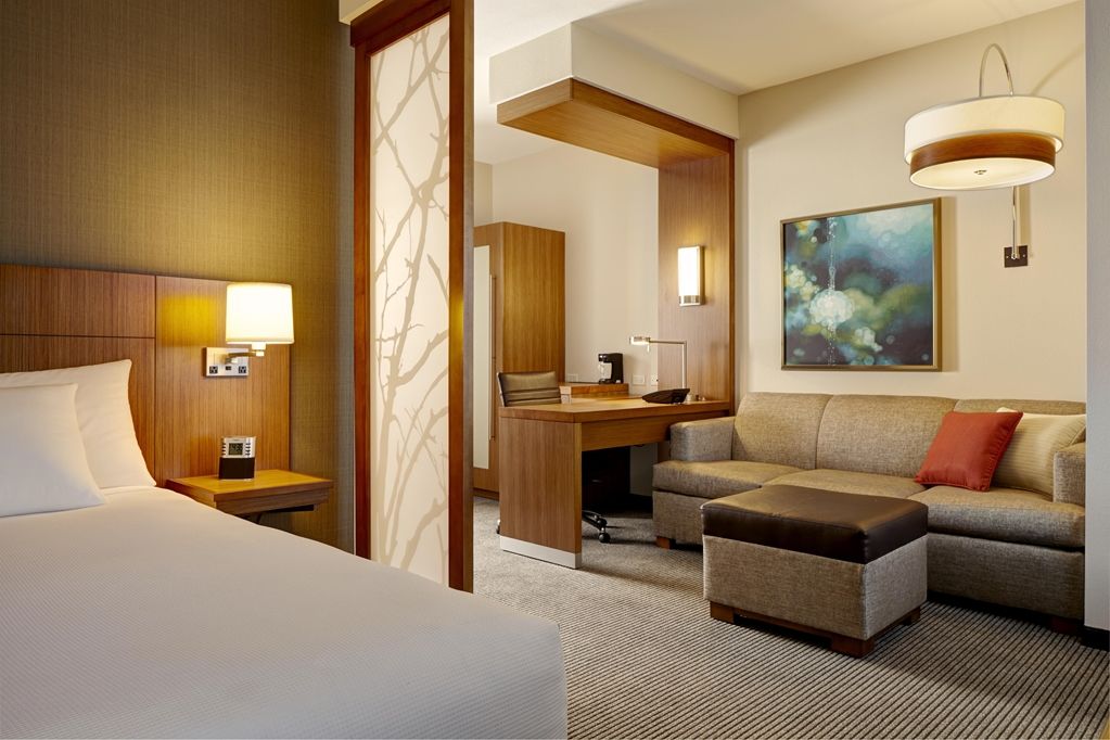 Hyatt Place Columbus Room photo